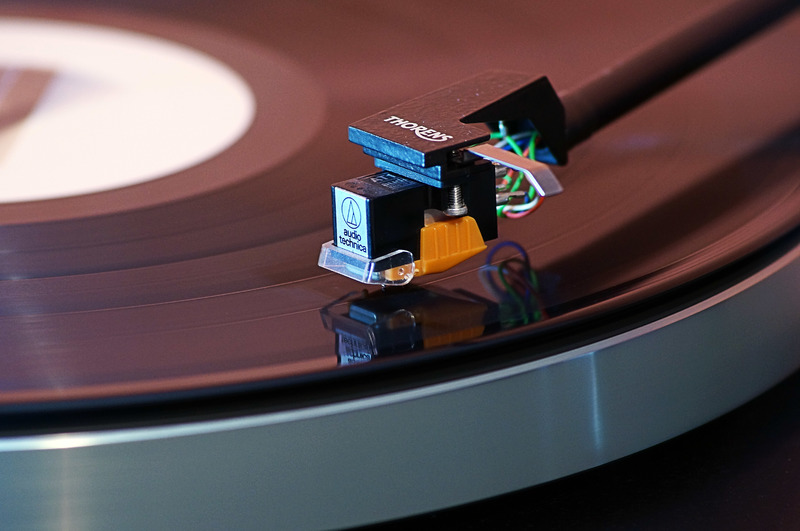 [Bild: Thorens_TD_160_2.jpg]