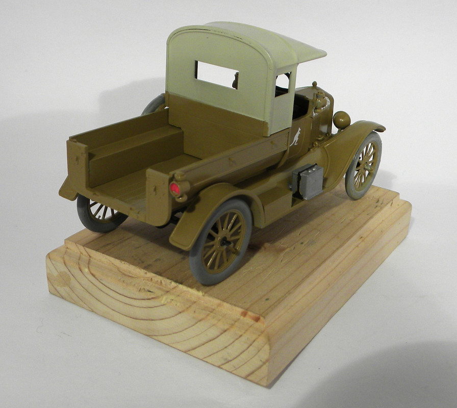 Ford_T_model_1917_Utiliti_-5_010.jpg