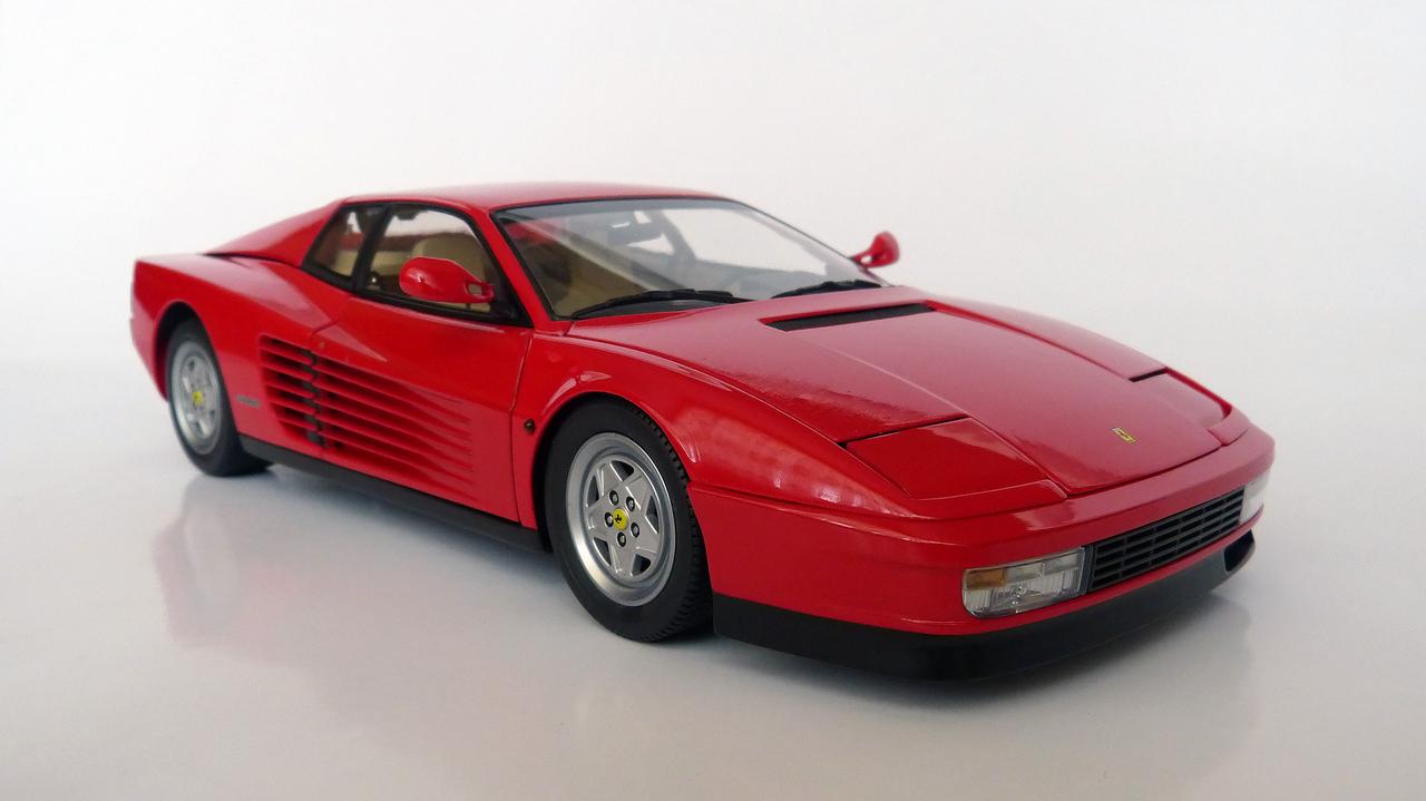 1 18 ferrari testarossa