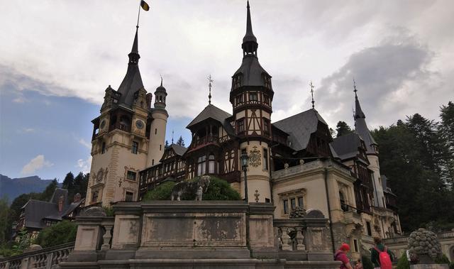 Bucarest – Snagov – Castillo de Peles - Busteni - Rumania: del sur al norte y volver (2)