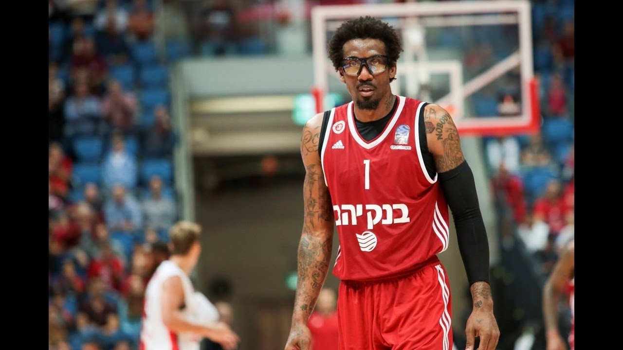 Stoudemire for the Hapoel Jerusalem