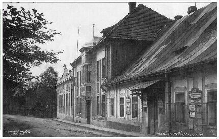 Sokolovna s přilehlou restaurací z r.1926 Sokolovna s přilehlou restaurací z r.1926