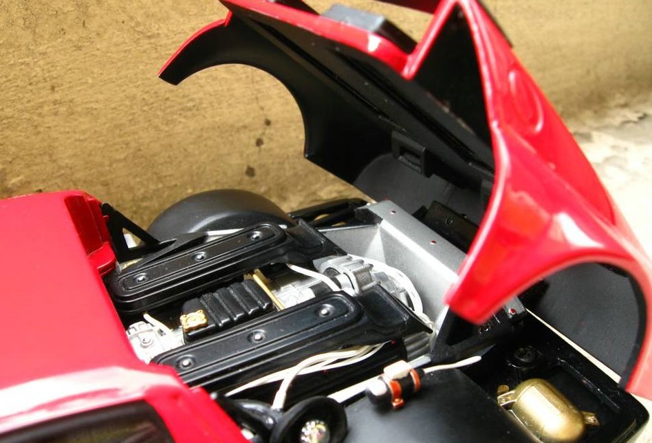 1:18 Kyosho Ferrari 512BB Review - toyforia.com