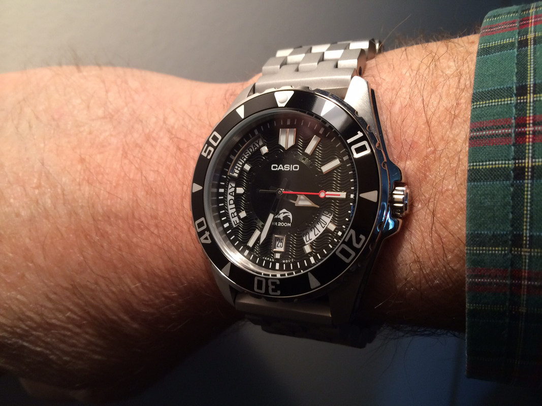 Does anyone have this $50 Casio diver - MDV-100D-1AJF | WatchUSeek ...