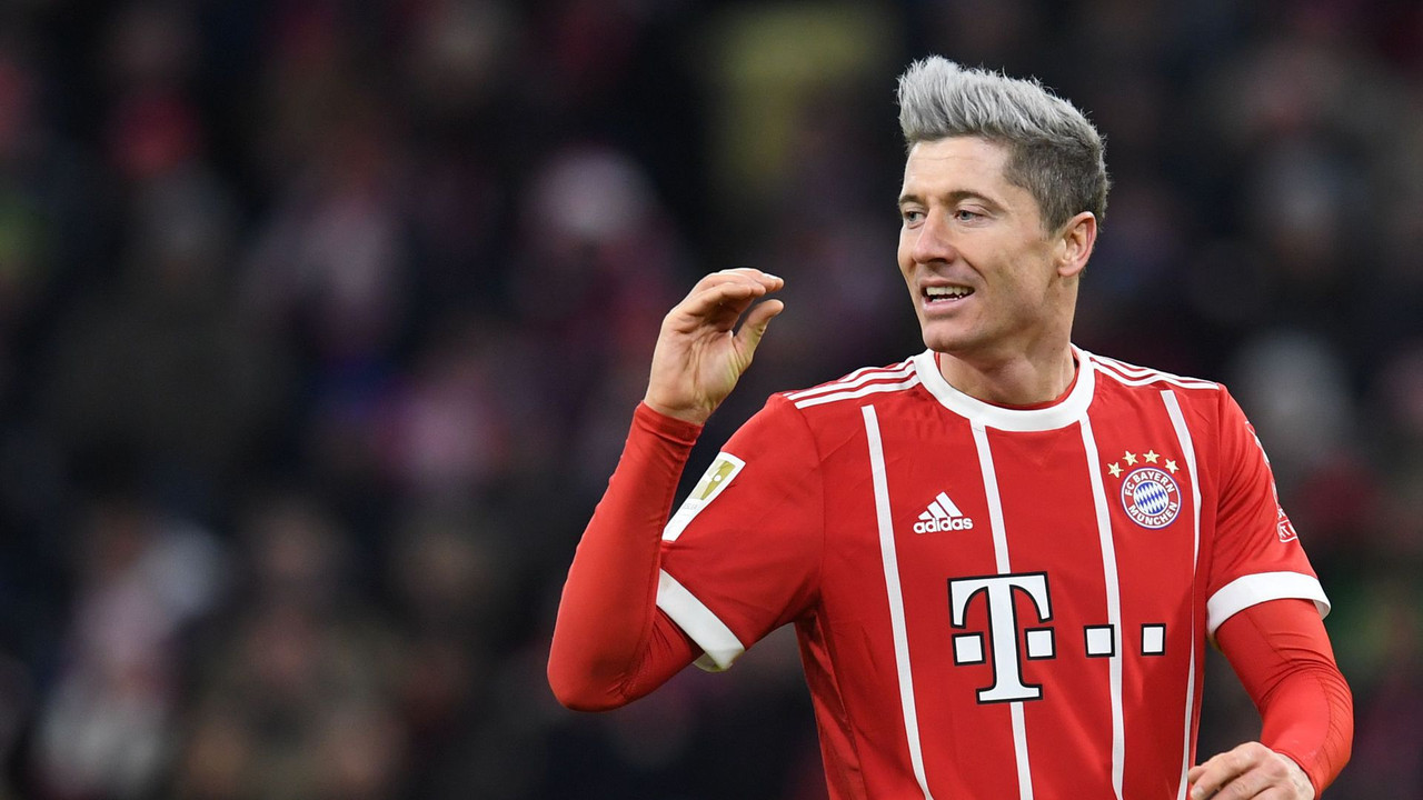 Robert Lewandowski Net Worth,wiki,football career,incomes, team