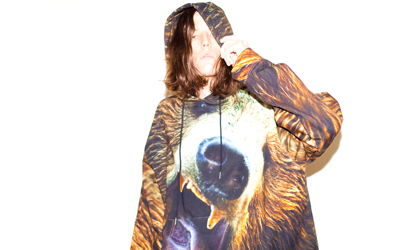 BLEED_GOLD_R13_BEAR03