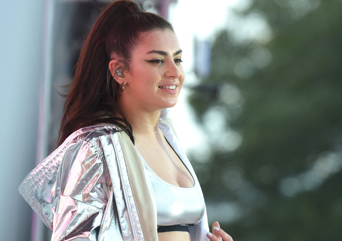Charli-XCX-14